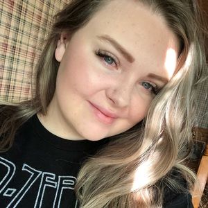 Meet your Posher, Natasha